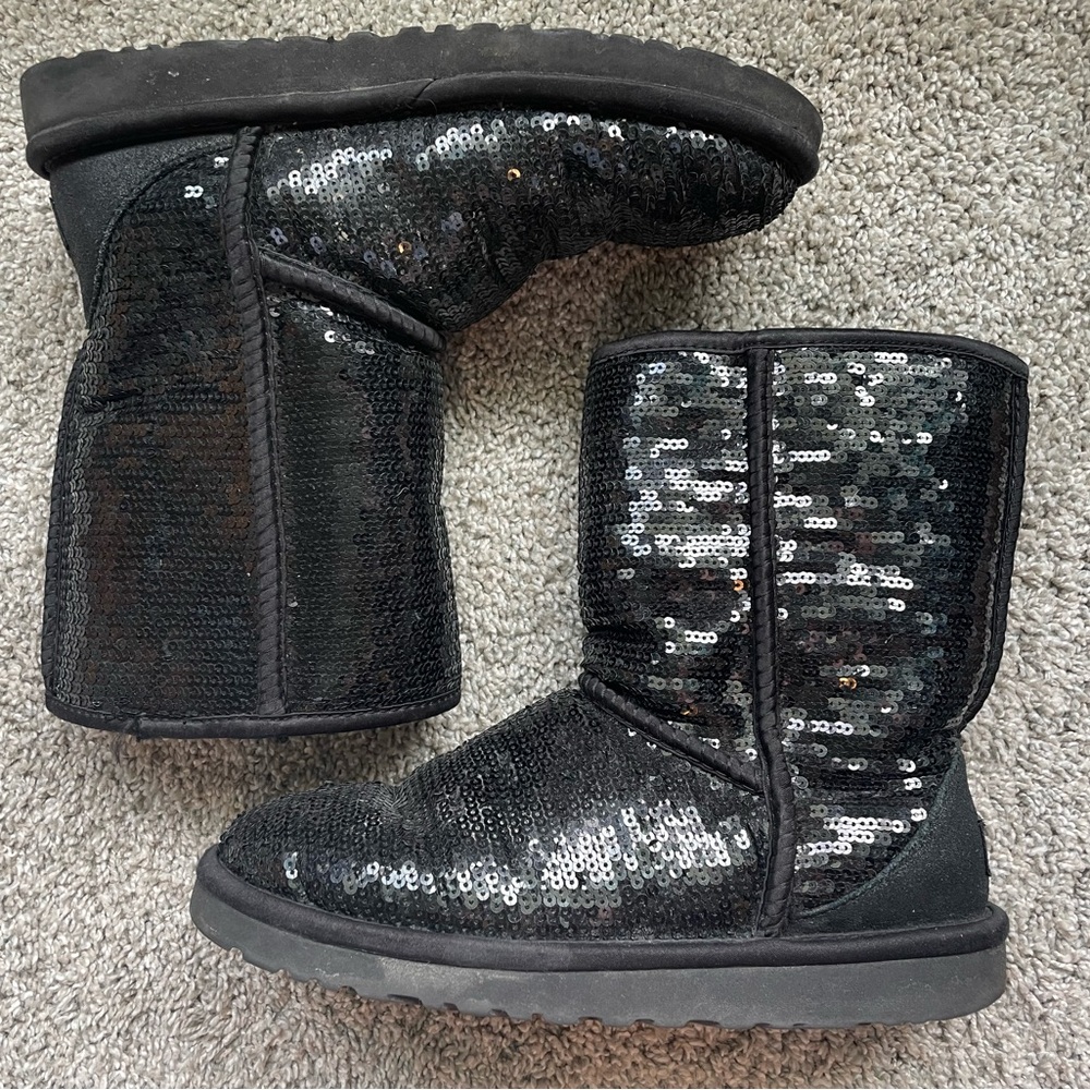 UGG size 7 Sequin Black Boots